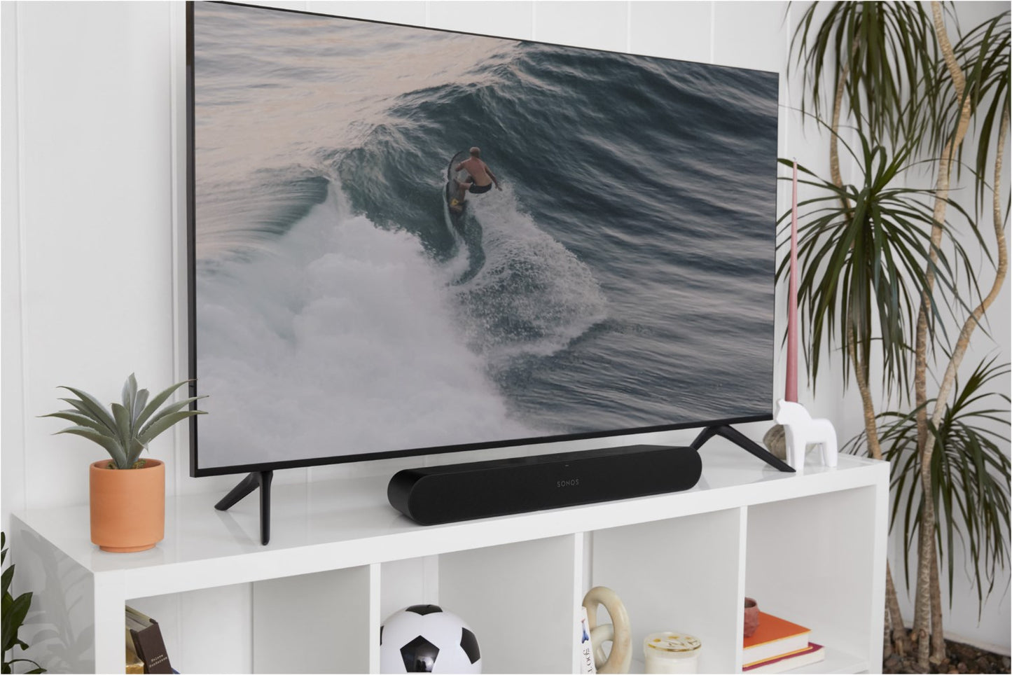 Sonos Ray Soundbar black exhibit